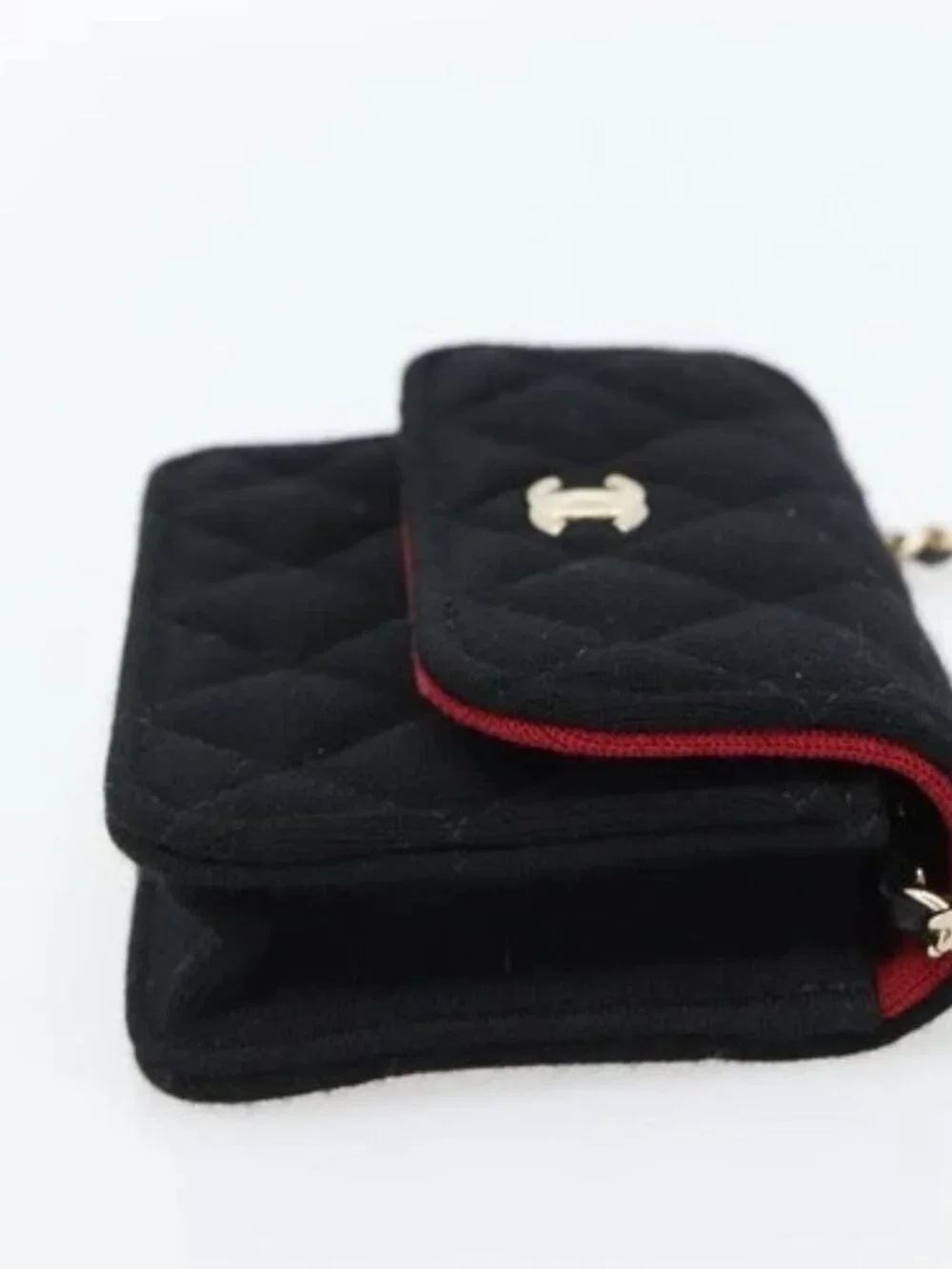 CHANEL brand	chanel color	black